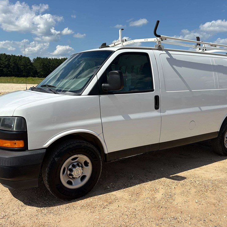 2018 CHEVROLET EXPRESS 2500
