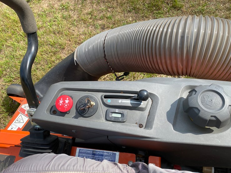 #7956-•-husqvarna-z254f-zero-turn-lawn-mower-image-9