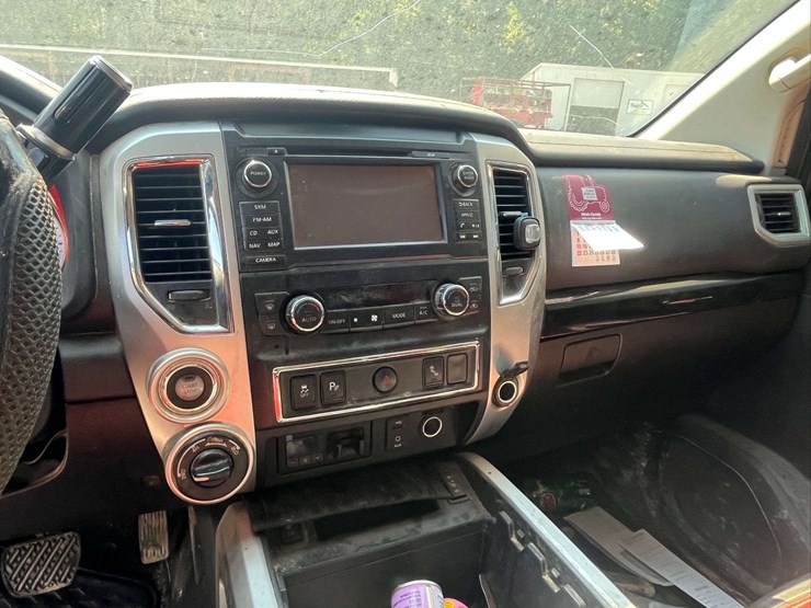 2018-nissan-titan-image-15