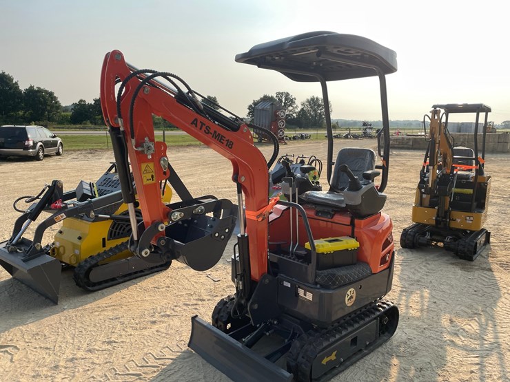 #418-•-ats-power-mini-excavator-me18-image-1