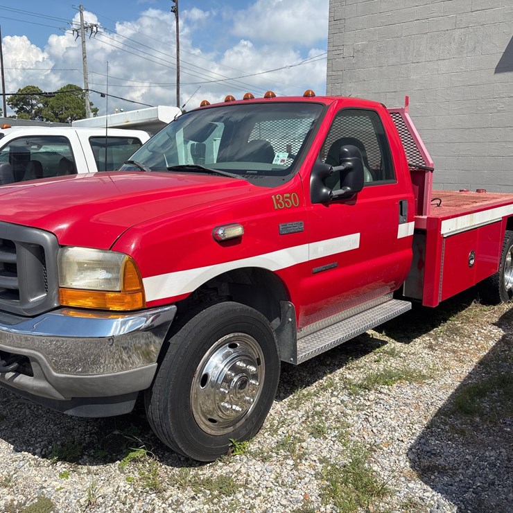 2001 FORD F550