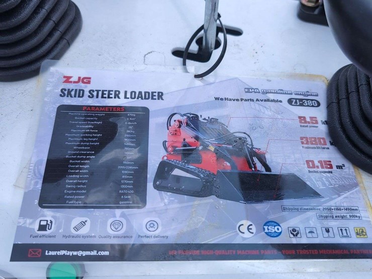 zjg-mini-skid-steer-loader-zj-380-(white)---15hp-image-7