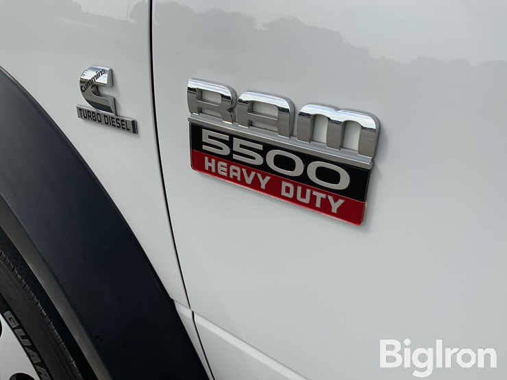 2012-dodge-ram-5500-image-19