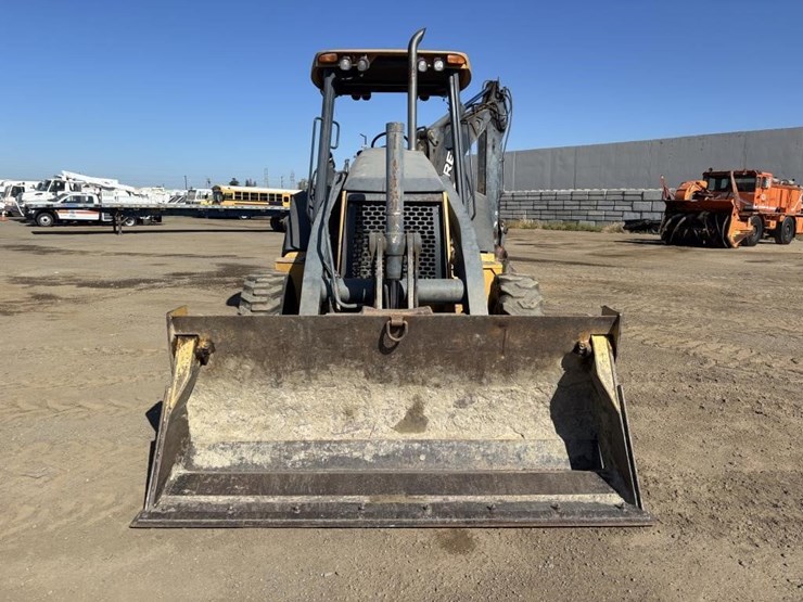 2007-deere-410j-image-6