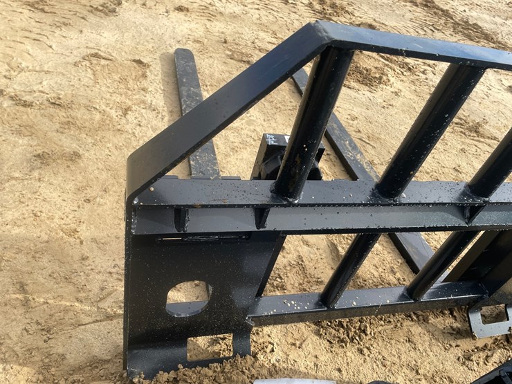 #2122-•-jct-skid-steer-mounted-pallet-fork-frame-with-60"-forks-image-10