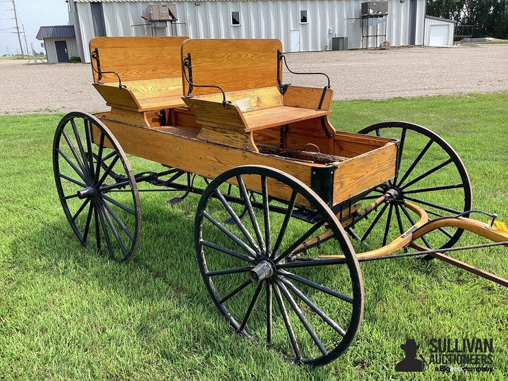 2-seat-horse-drawn-spring-wagon-image-3