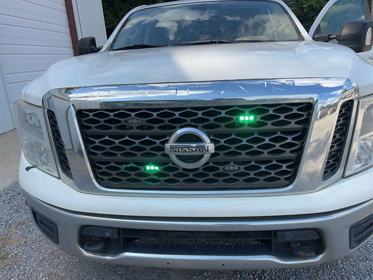 2018-nissan-titan-image-23
