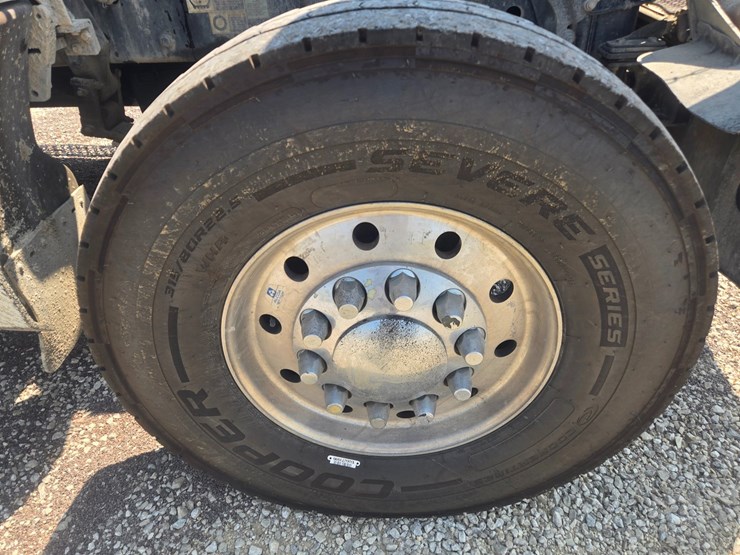 2019-kenworth-t880-image-124