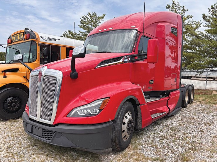 2022-kenworth-t680-image-1