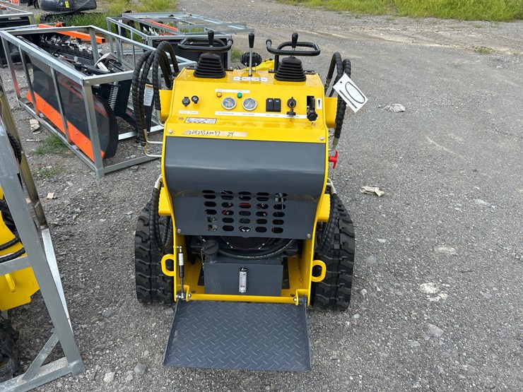 #10-•-2026-ats-t460-mini-track-skid-steer-image-4