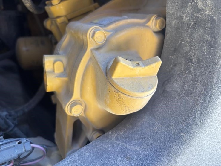 2019-caterpillar-272d2-image-50