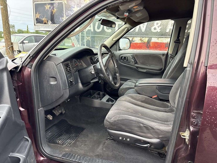 2004-dodge-dakota-image-11