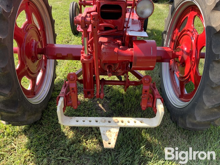 mccormick-farmall-super-c-2wd-tractor-image-11