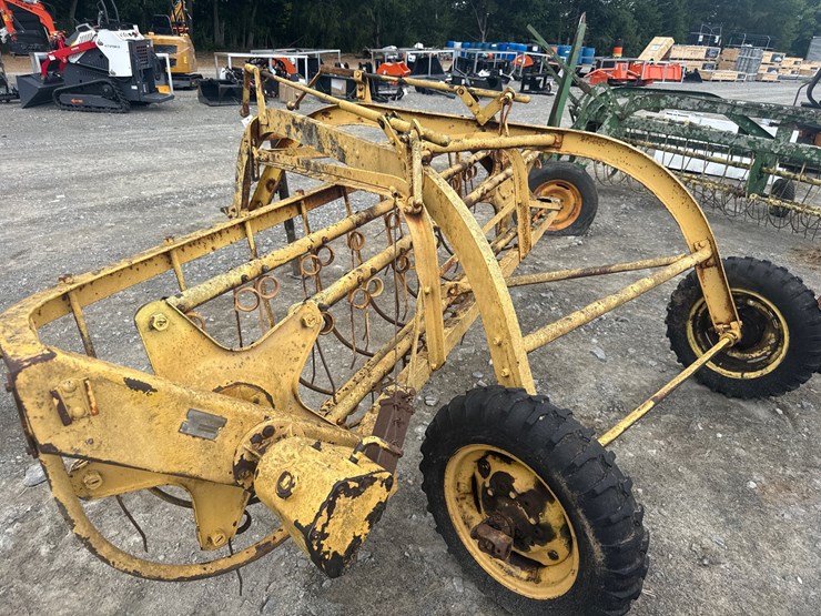 new-holland-55-image-6