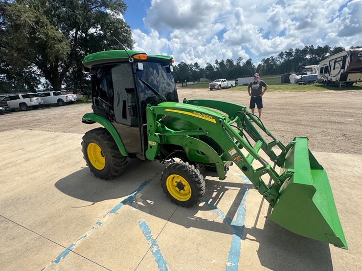 john-deere-3520-image-17