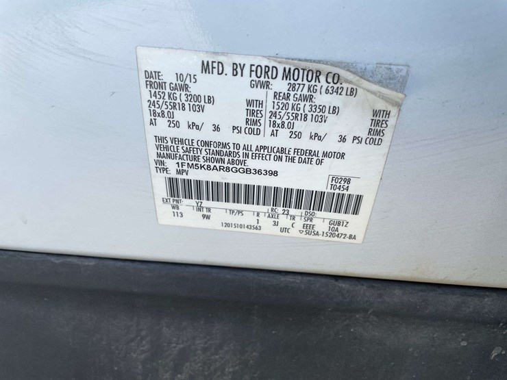 2018-ford-explorer-image-26
