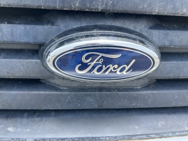 2010-ford-transit-connect-image-14