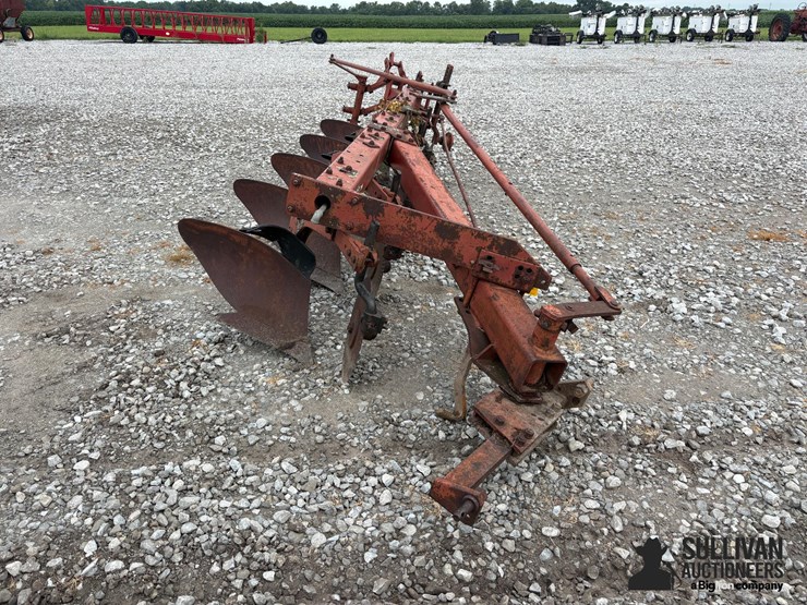 case-ih-710-image-2