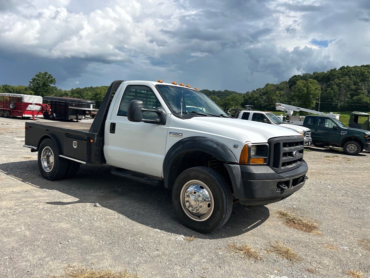2006-ford-f450-image-4