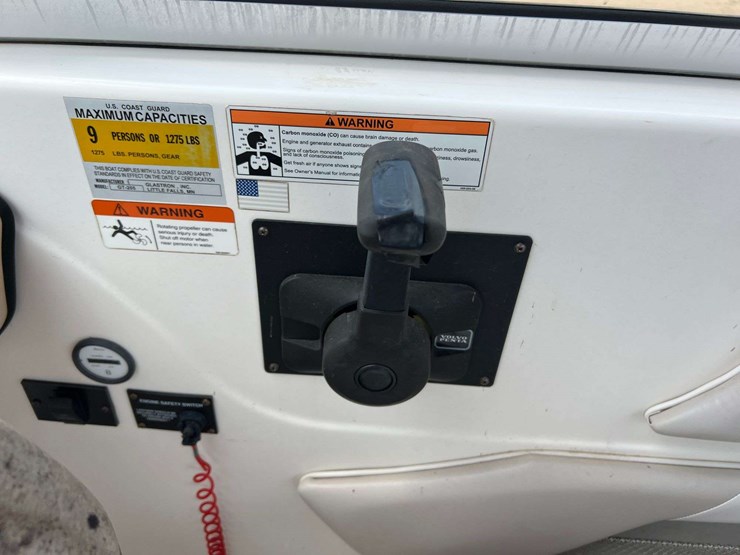 2007-glastron-gt-205-bowrider-boat-w/-volvo-penta-5.0l-v8-&-volvo-penta-sx-a-stern-drive-image-46