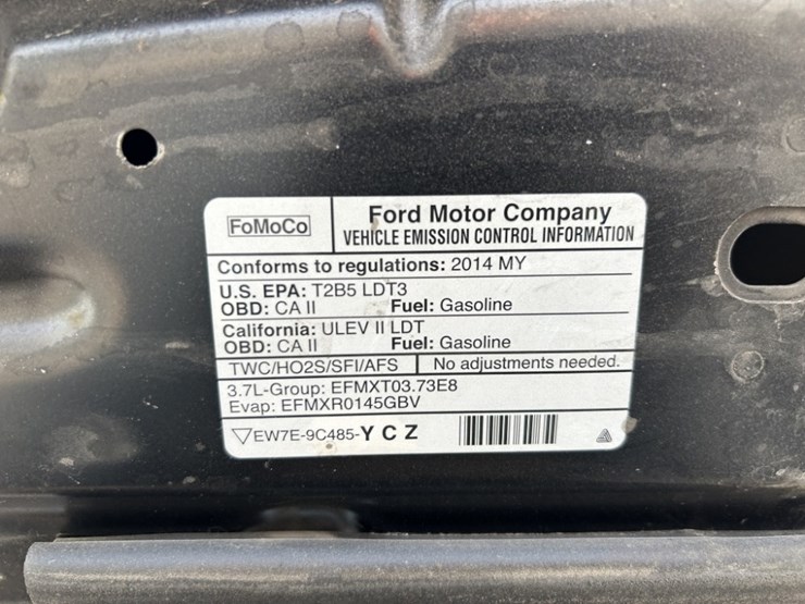 2014-ford-explorer-image-37