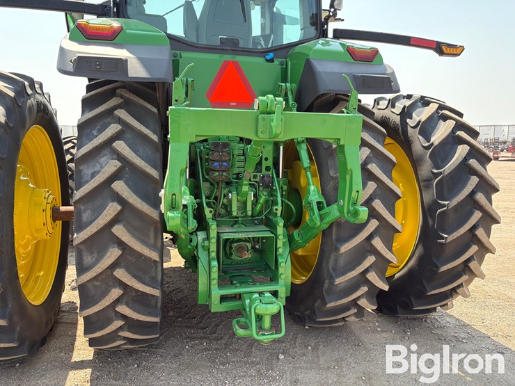 2023-john-deere-8r-280-image-16