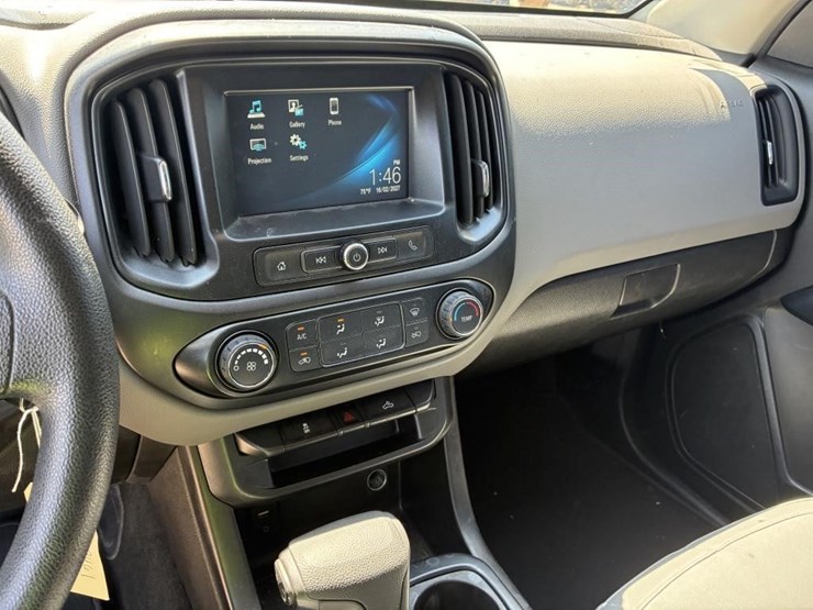 2018-chevrolet-colorado-image-17