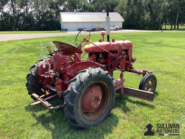 1944-farmall-a-2wd-tractor-w/belly-blade-image-5