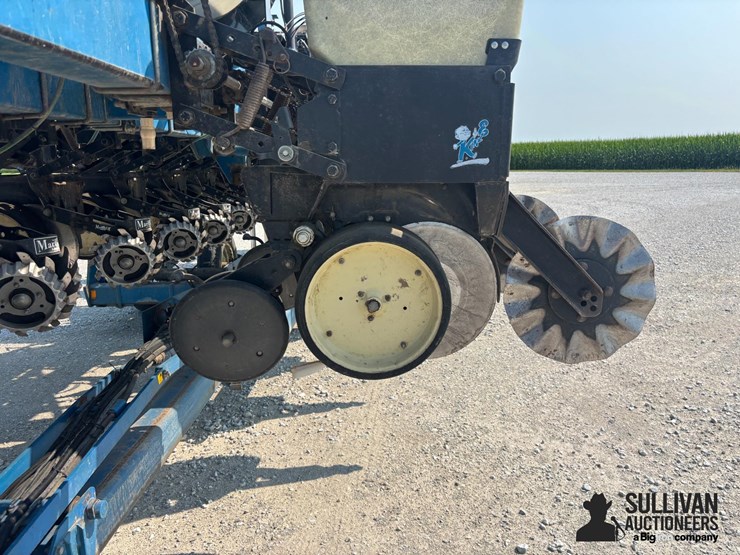 kinze-2600-image-13