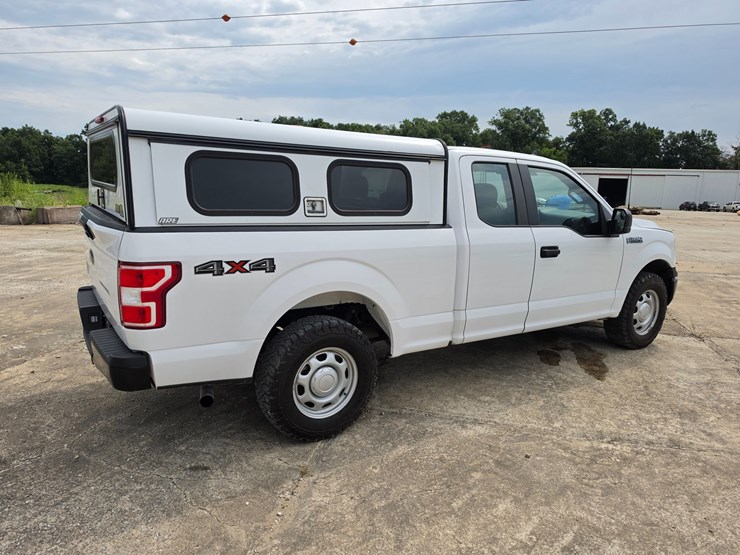 2020-ford-f150-image-8