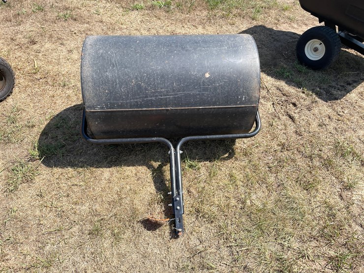 #7962-•-agri-fab-pull-behind-lawn-roller-image-2
