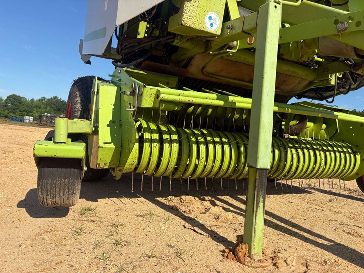 claas-variant-280-image-19