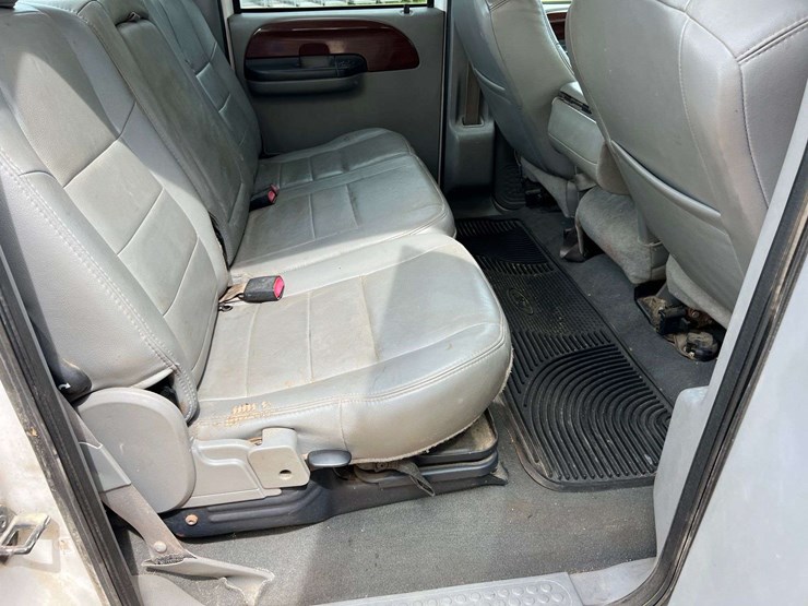 2005-ford-f350-image-41