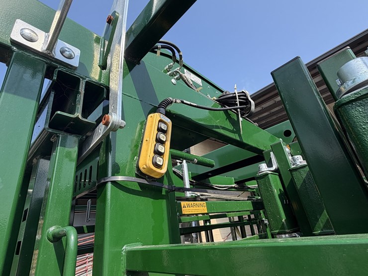 new/unused-arrowquip-heeler-75c-portable-corral,-chute-and-alley-image-16