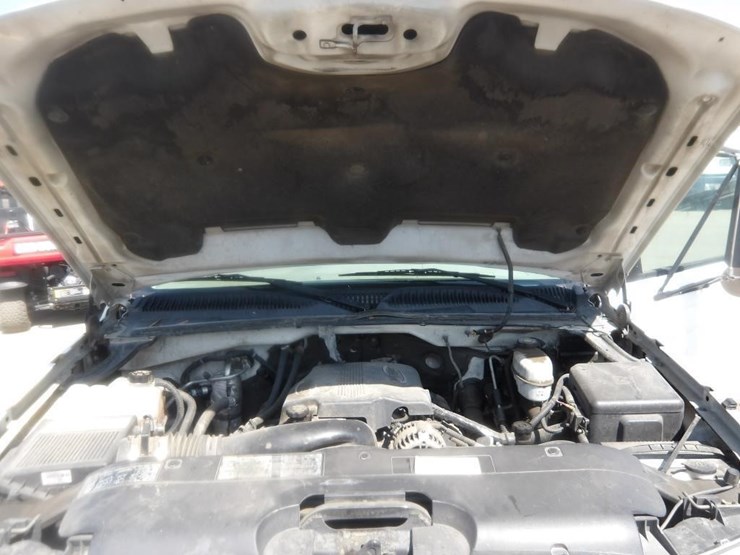 2005-chevrolet-silverado-3500-image-11