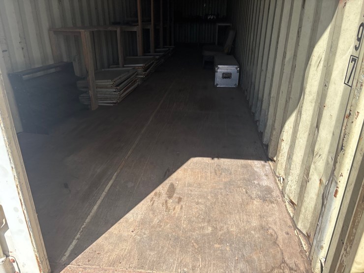 #1206-•-40-ft-shipping-container-with-miscellaneous-items-image-5