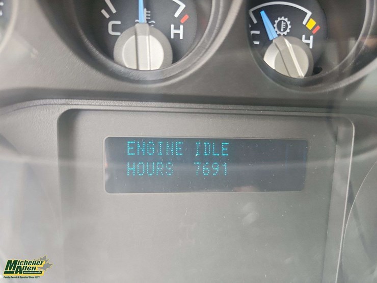 2015-ford-f550-image-28
