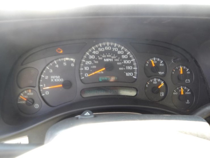 2005-chevrolet-silverado-3500-image-22