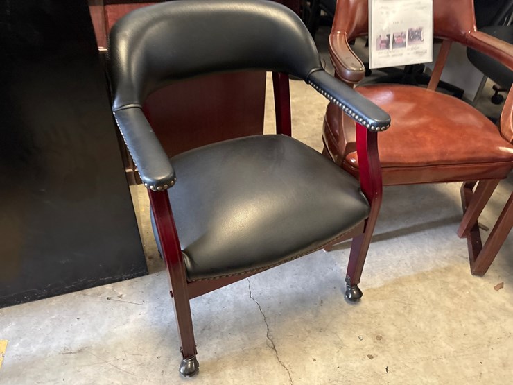 #160-•-3-chairs-image-3