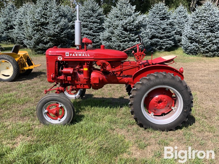 1953-mccormick-farmall-super-a-2wd-tractor-image-8