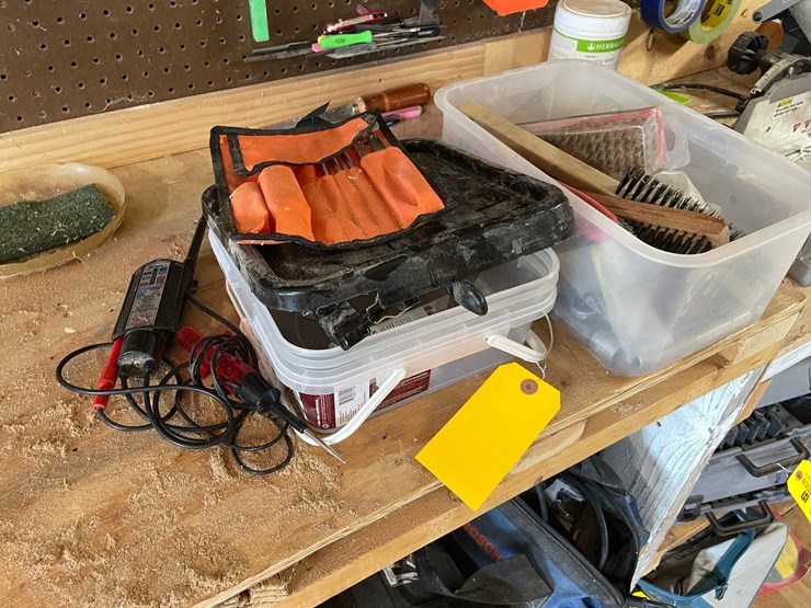 #10152-•-assorted-shop-tools-image-1