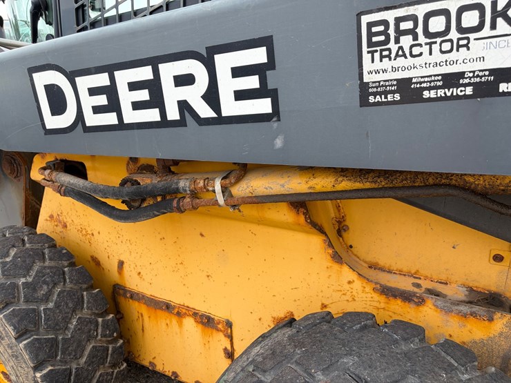 deere-326d-image-17