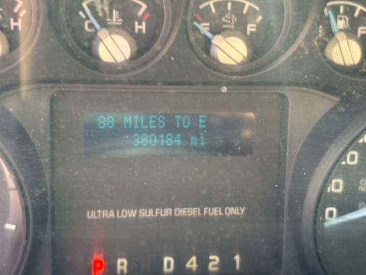 2013-ford-f750-image-34