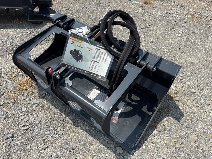 #82-•-mini-skid-steer-grapple-bucket-image-2