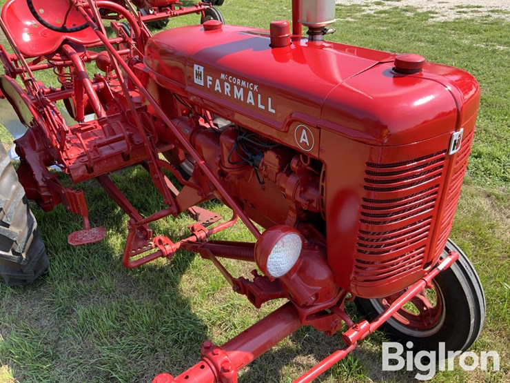 mccormick-farmall-a-2wd-tractor-w/plow-no.-87-image-12