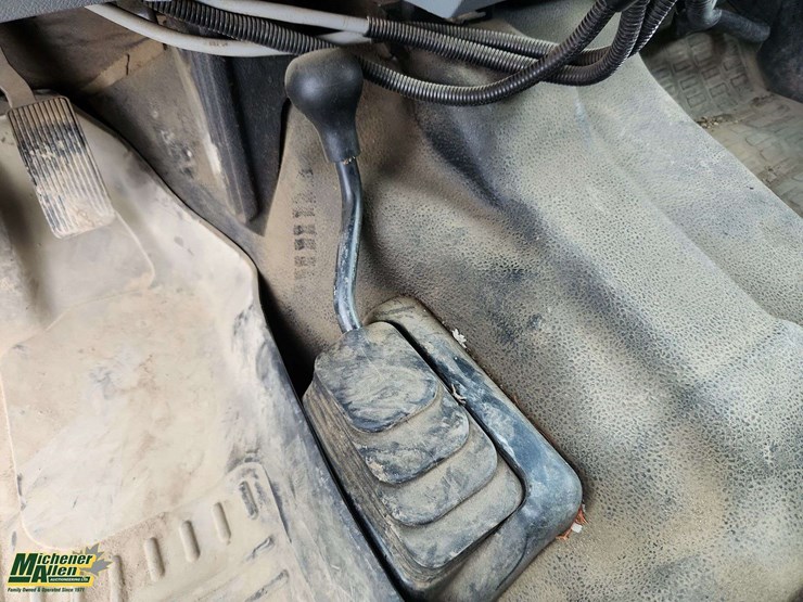 2015-ford-f550-image-23