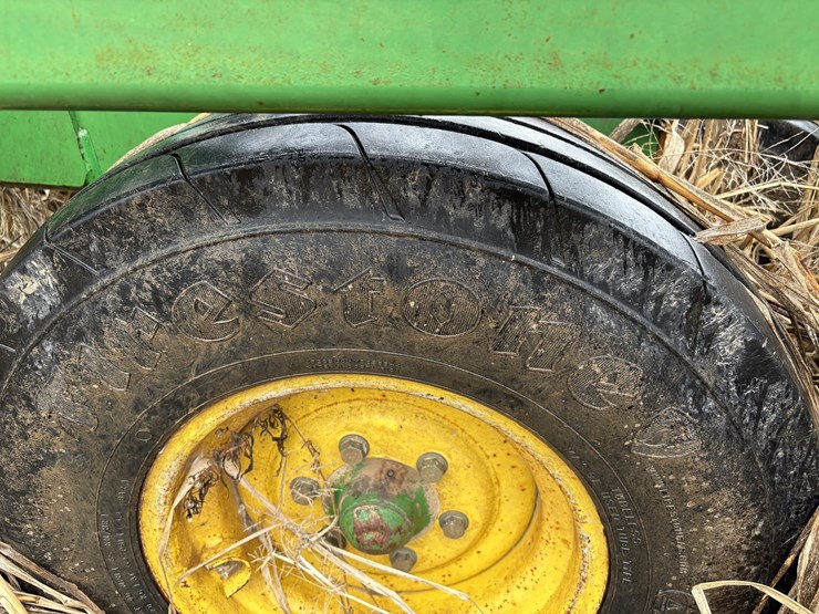 2007-john-deere-2210-image-15