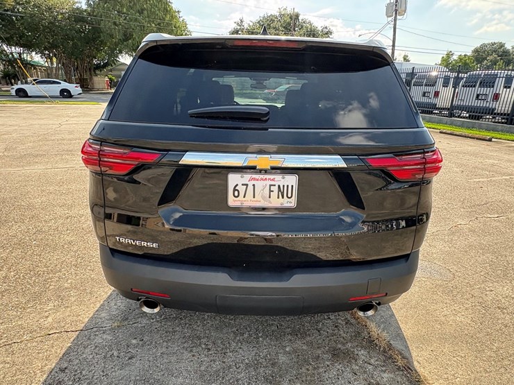 2022-chevrolet-traverse-image-3