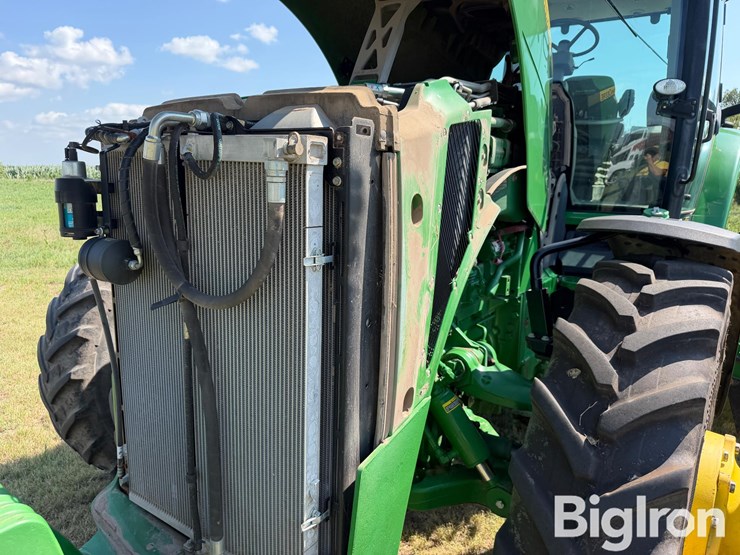 john-deere-8235r-image-14
