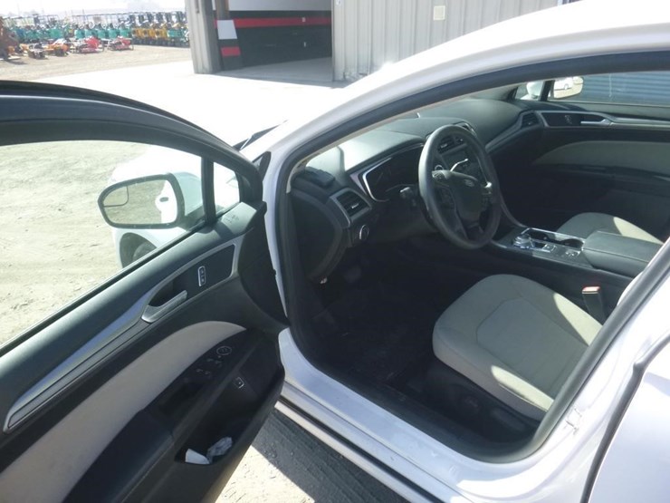 2018-ford-fusion-sedan-image-5